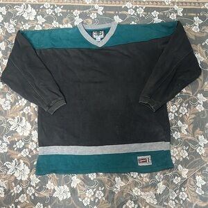 916 Sport-One Men’s 52 Hockey Style Sweatshirt Vintage